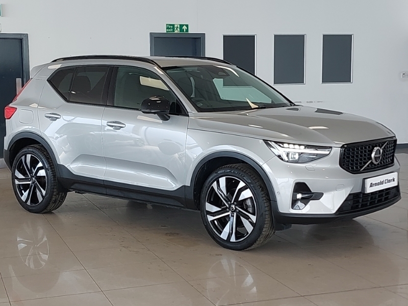 Volvo XC40 2.0 B3p Ultimate Dark Silver