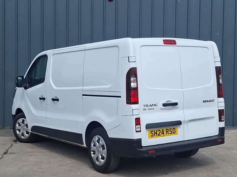Renault Trafic Sl30 Blue Dci 130 Advance Van SH24RSO White #2