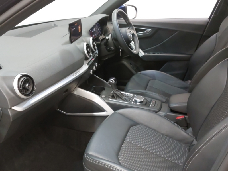 Audi Q2 35 Tfsi S Line S Tronic FA23LLV Blue #5