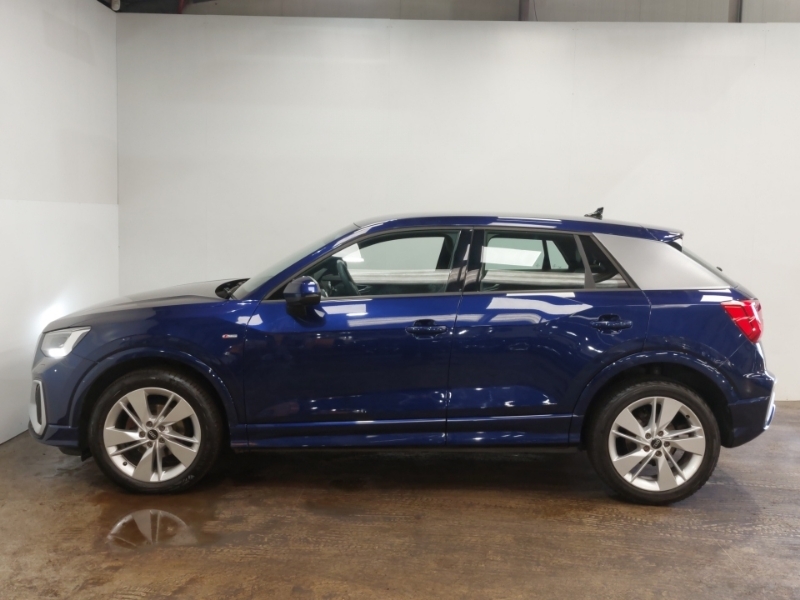 Audi Q2 35 Tfsi S Line S Tronic FA23LLV Blue #4
