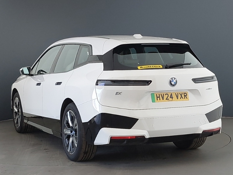 BMW iX 240Kw Xdrive40 M Sport 76.6Kwh White #2