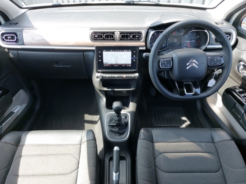 Citroen C3 1.2 Puretech 110 Shine Plus KJ23VHY White #3
