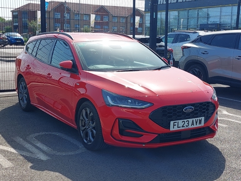 Ford Focus 1.0 Ecoboost Hybrid Mhev 155 St-line Red