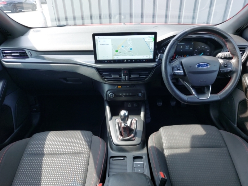 Ford Focus 1.0 Ecoboost Hybrid Mhev 155 St-line FL23AVW Red #3