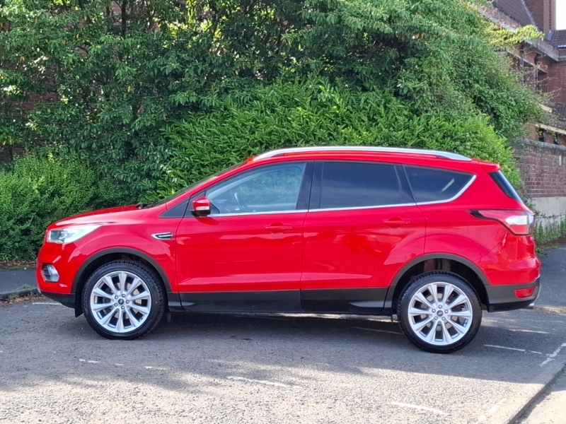 Ford Kuga 2.0 Tdci Titanium X Edition 2Wd WG69DVZ Red #4