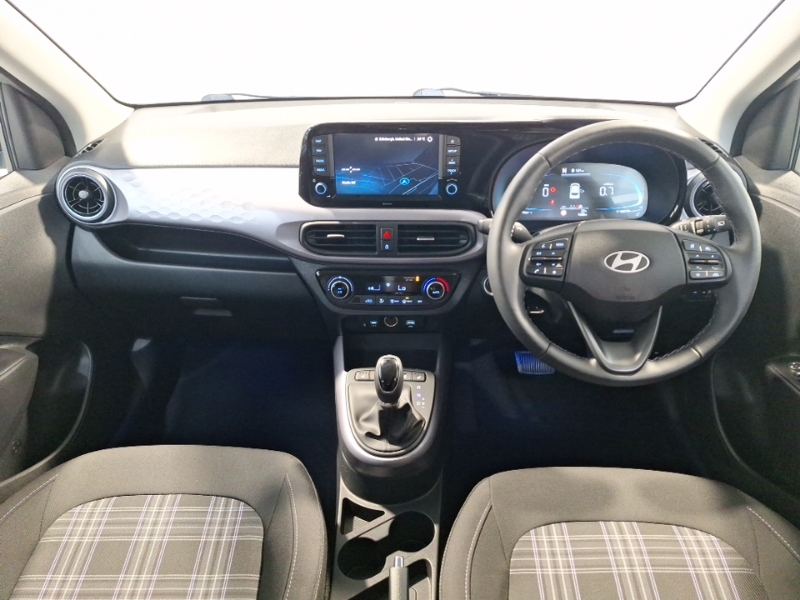 Hyundai I10 1.2 79 Premium Nav IMZ8107 Green #3