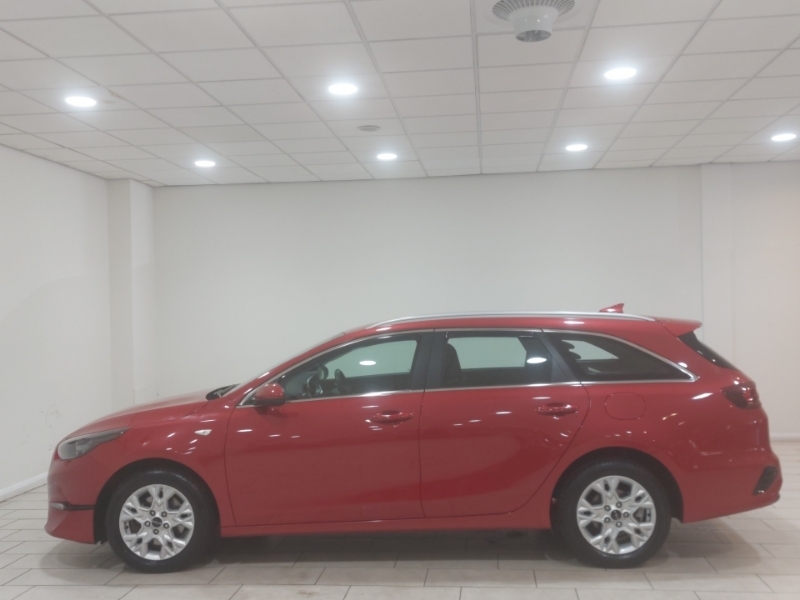 Kia Ceed 1.0T Gdi Isg 2 SW71EUF Red #4