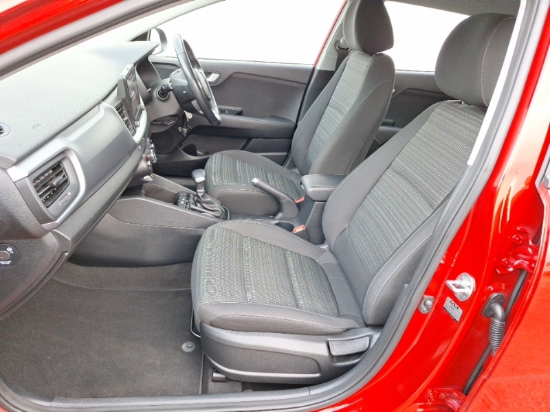 Kia Stonic 1.0T Gdi 99 2 Dct DE73GJU Red #5