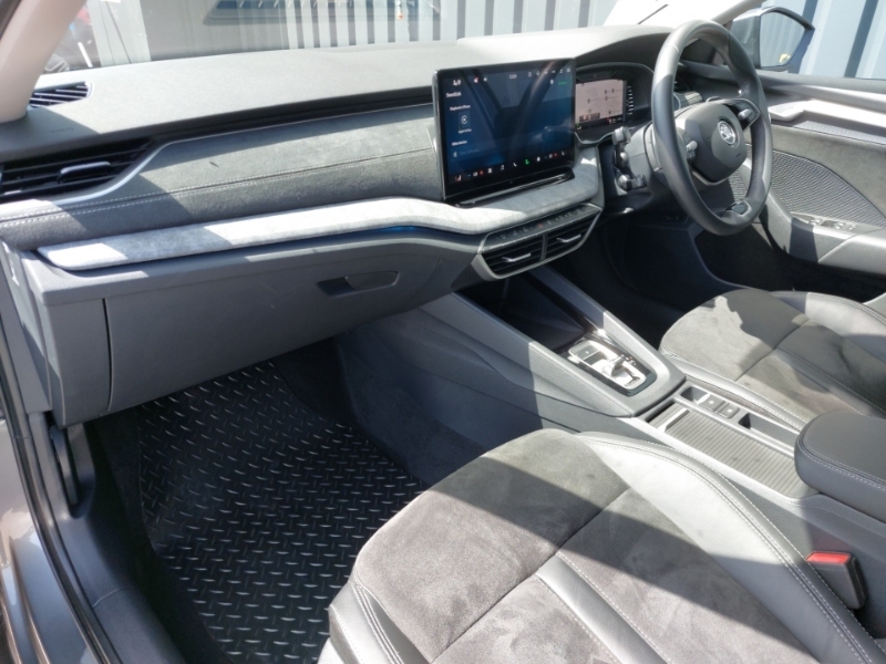 Skoda Octavia 2.0 Tdi 150 Se L Dsg SG74MHM Grey #5