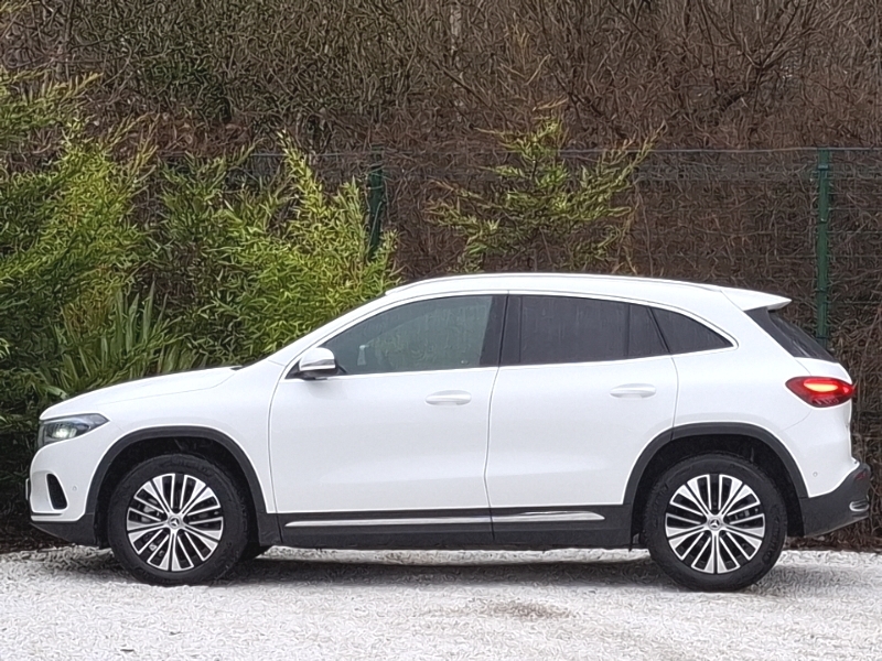 Mercedes-Benz EQA Eqa 250 140Kw Sport Executive 70.5Kwh White #4