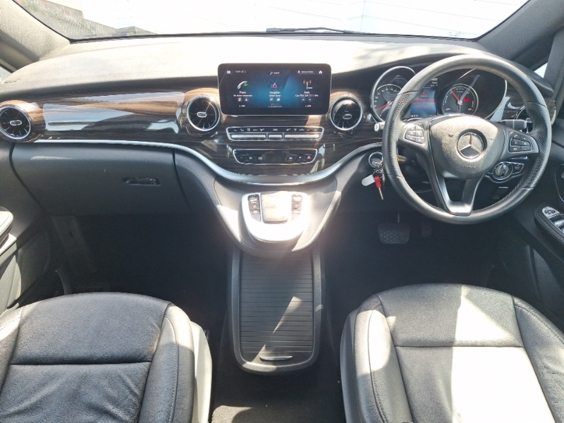 Mercedes-Benz EQV Eqv 300 150 Kw Sport 90 Kwh Black #3