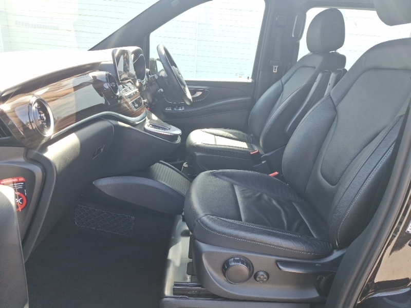 Mercedes-Benz EQV Eqv 300 150 Kw Sport 90 Kwh Black #5