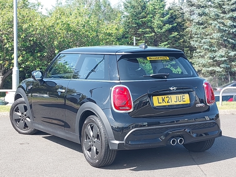 Mini Hatch 2.0 Cooper S Classic Black #2