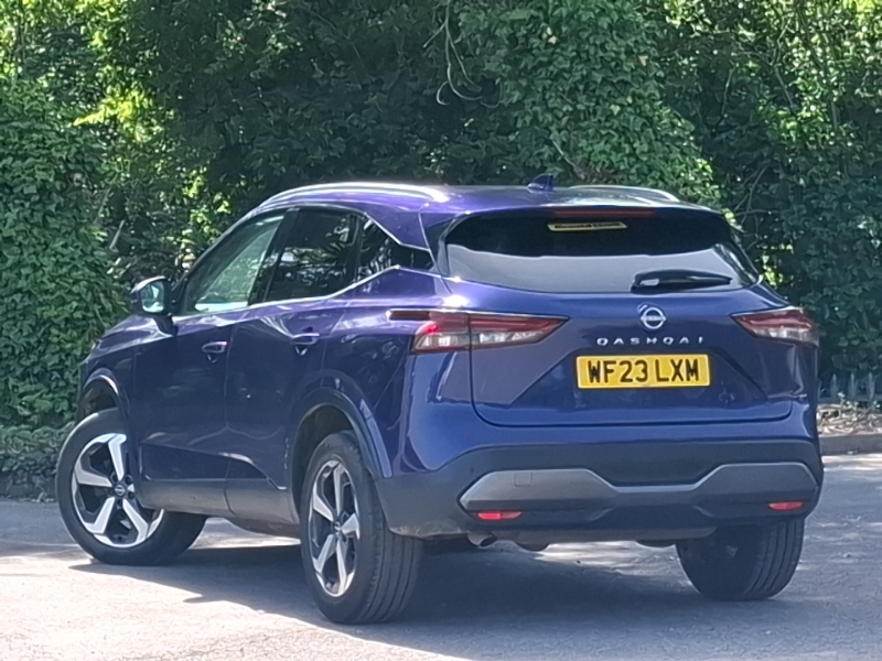 Nissan Qashqai 1.3 Dig-t Mh N-connecta Glass Roof WF23LXM Blue #2