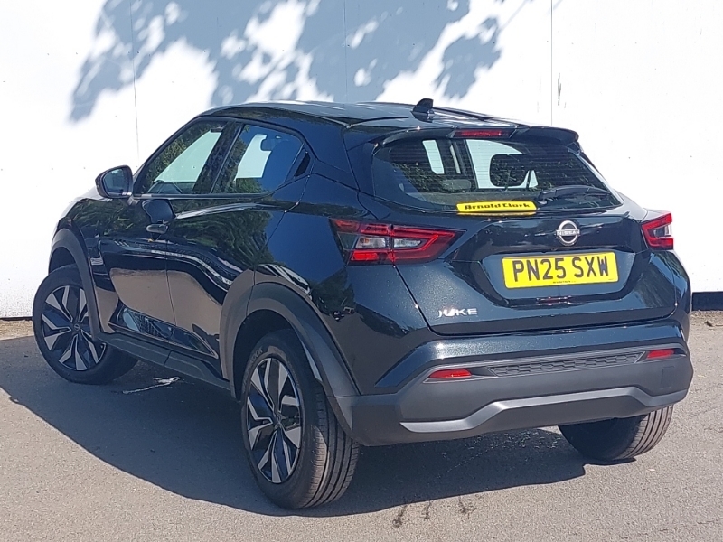 Nissan Juke 1.0 Dig-t Acenta Premium PN25SXW Black #2