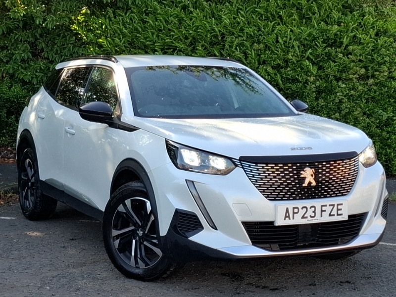Peugeot 2008 1.2 Puretech Allure Premium White