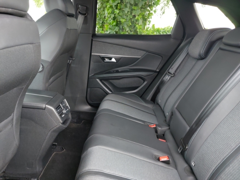 Peugeot 3008 1.5 Bluehdi Allure Premium Eat8 YS23OVJ Grey #6