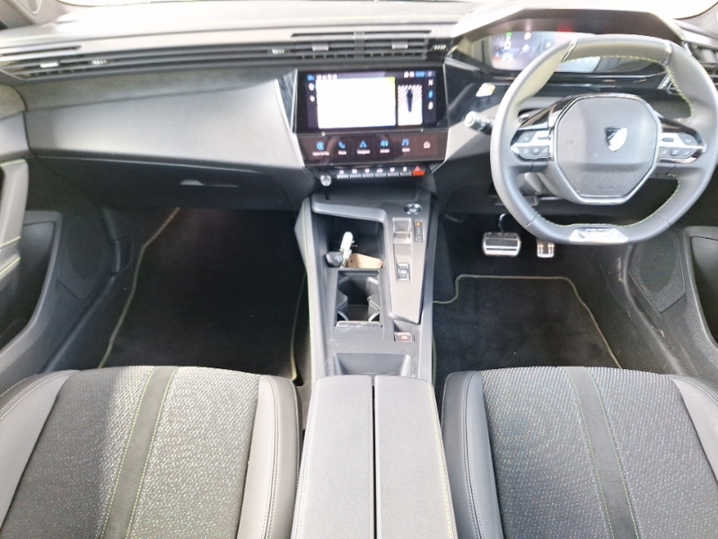 Peugeot 308 1.2 Hybrid 136 Gt E-dsc6 KM25VVN White #3