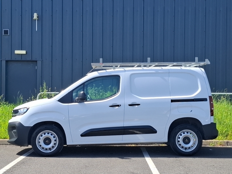 Peugeot Partner 1.5 Bluehdi 100 Professional Van SB24CYZ White #4
