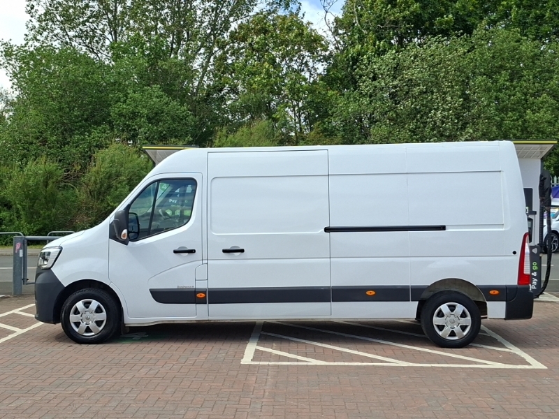 Renault Master Lm35dci 135 Business Medium Roof Van HN23GTZ White #4