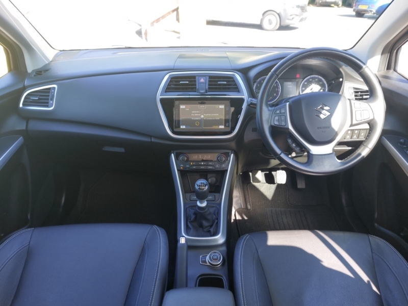 Suzuki SX4 S Cross 1.4 Boosterjet 48V Hybrid Sz5 Allgrip White #3