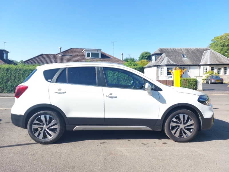 Suzuki SX4 S Cross 1.4 Boosterjet 48V Hybrid Sz5 Allgrip White #4