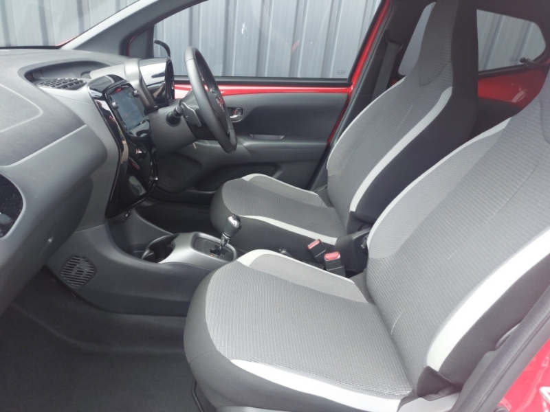 Toyota Aygo 1.0 Vvt-i X-trend Tss X-shift SC21ZPE Red #5