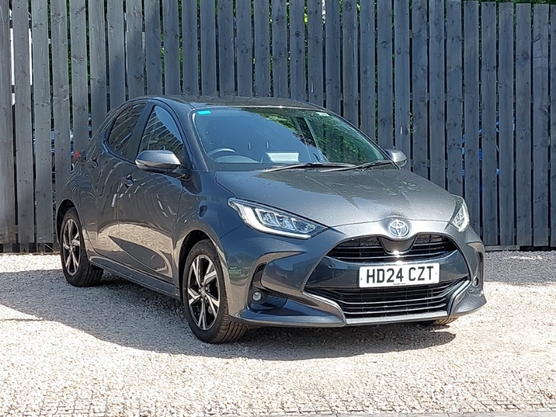 Toyota Yaris 1.5 Hybrid Design Cvt Grey