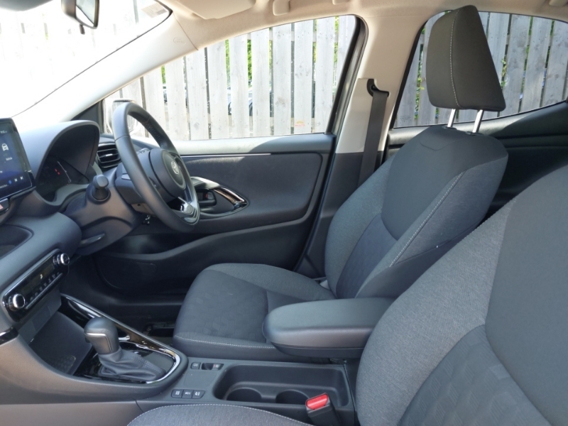 Toyota Yaris 1.5 Hybrid Design Cvt HD24CZT Grey #5