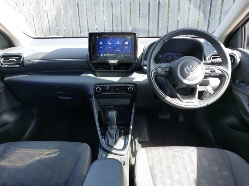 Toyota Yaris 1.5 Hybrid Design Cvt HD24CZT Grey #3