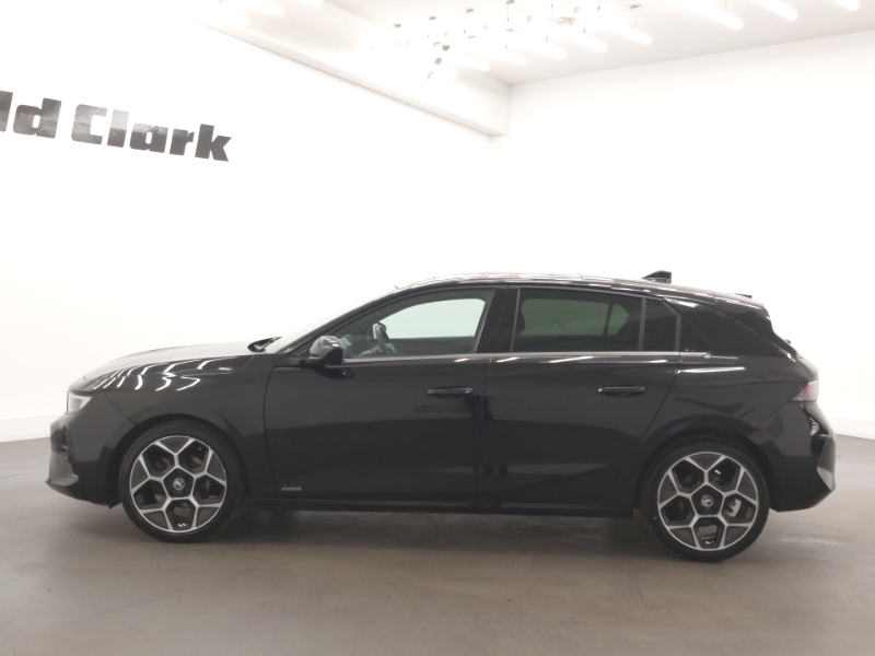 Vauxhall Astra Hatchback 1.2 Turbo 130 Ultimate YGZ8937 Black #4
