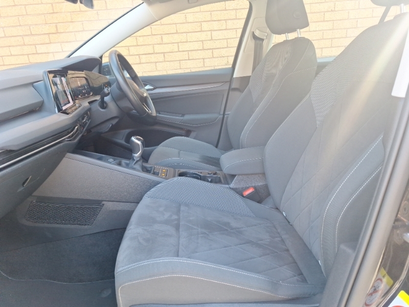 Volkswagen Golf 1.5 Tsi Style SB70AXT Black #5