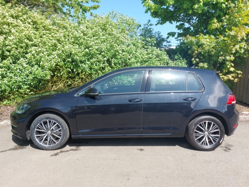 Volkswagen Golf 1.6 Tdi Se Nav Dsg Black #4