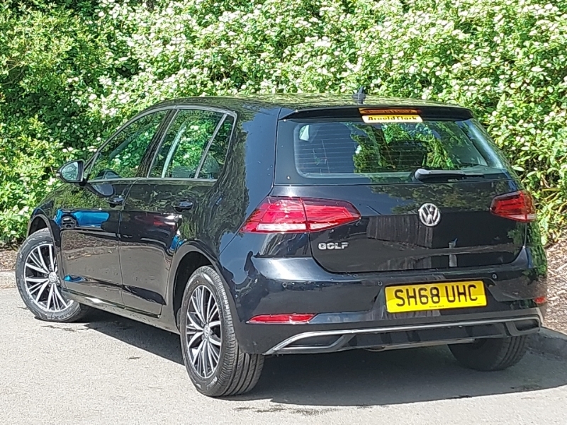 Volkswagen Golf 1.6 Tdi Se Nav Dsg Black #2