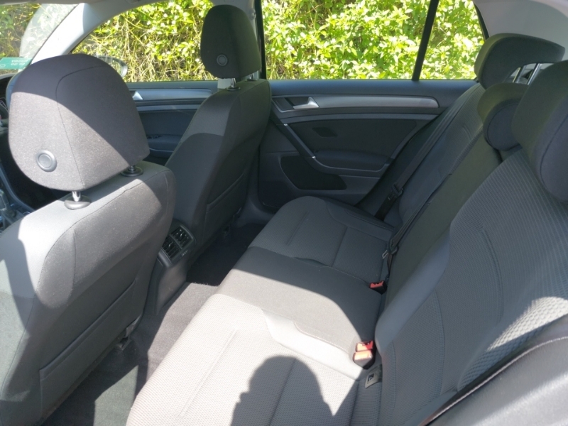 Volkswagen Golf 1.6 Tdi Se Nav Dsg Black #6