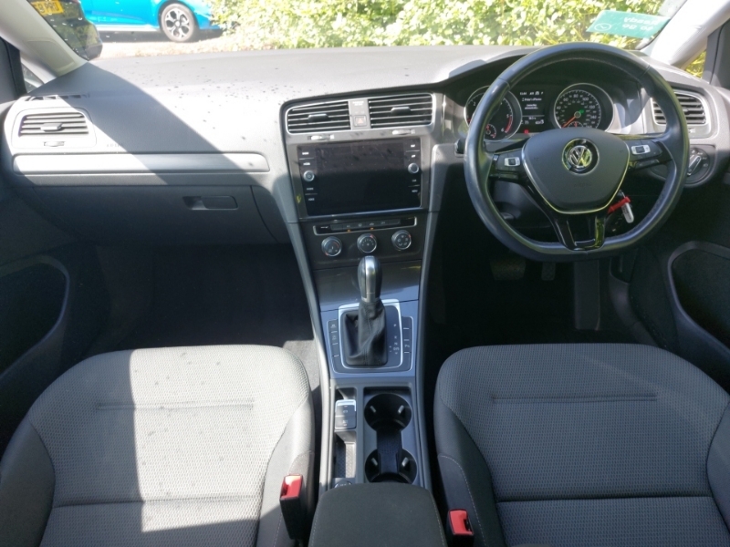 Volkswagen Golf 1.6 Tdi Se Nav Dsg Black #3