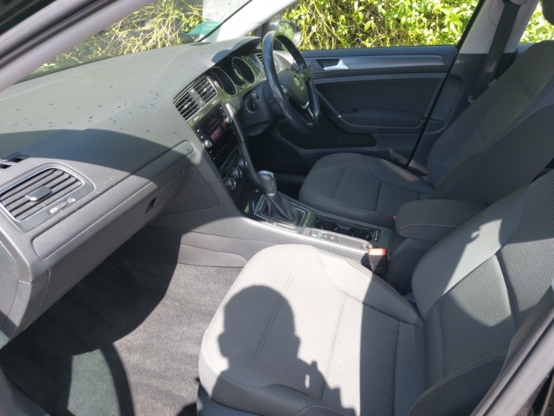 Volkswagen Golf 1.6 Tdi Se Nav Dsg Black #5