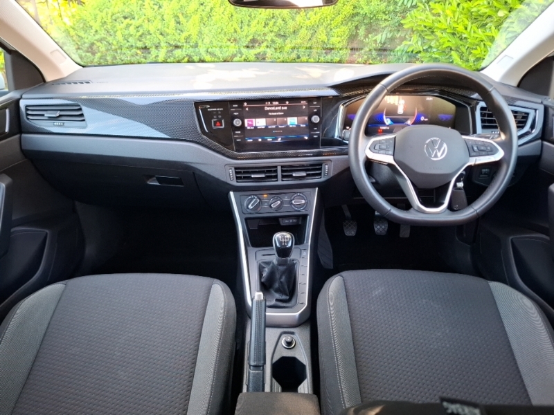 Volkswagen Polo 1.0 Life SW73KPZ White #3