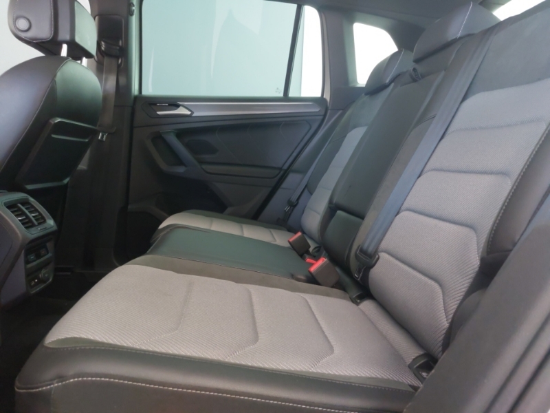 Volkswagen Tiguan 2.0 Tdi 150 4Motion R-line Tech Dsg BT69FJP Silver #6
