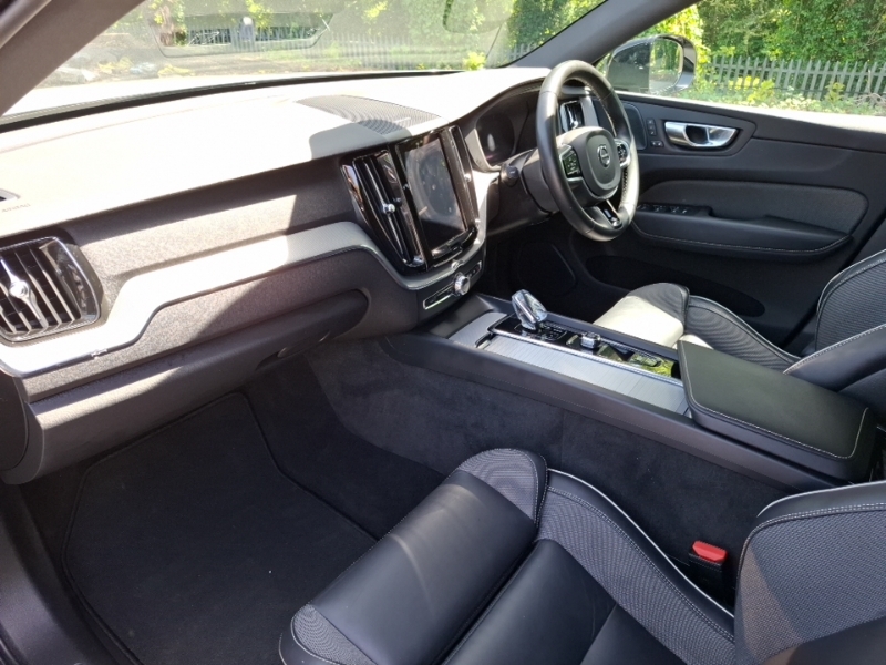 Volvo XC60 2.0 B5p Plus Dark Awd Geartronic SL74GWU Grey #5