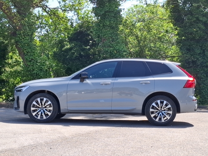 Volvo XC60 2.0 B5p Plus Dark Awd Geartronic SL74GWU Grey #4