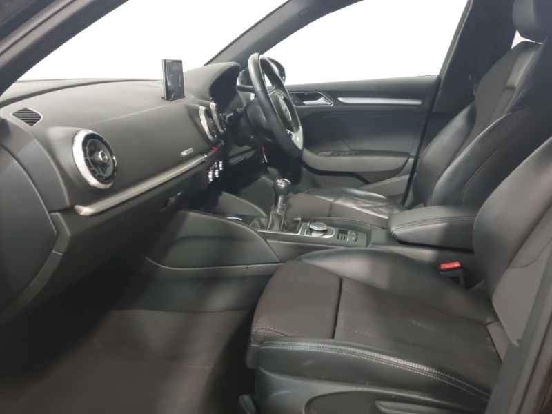 Audi A3 30 Tfsi 116 Black Edition Black #5