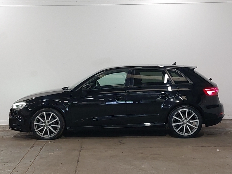 Audi A3 30 Tfsi 116 Black Edition Black #4