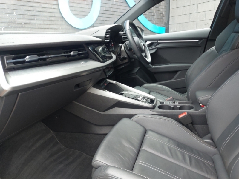 Audi A3 30 Tfsi S Line S Tronic DA22NTV Grey #5