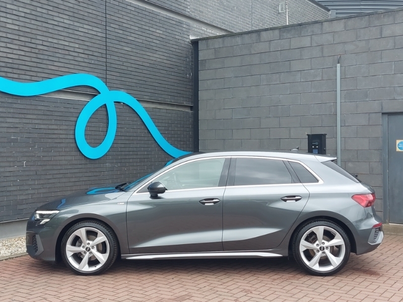 Audi A3 30 Tfsi S Line S Tronic DA22NTV Grey #4