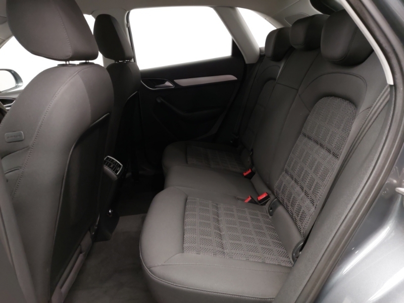 Audi Q3 2.0 Tdi Quattro Sport PK67EXZ Grey #6