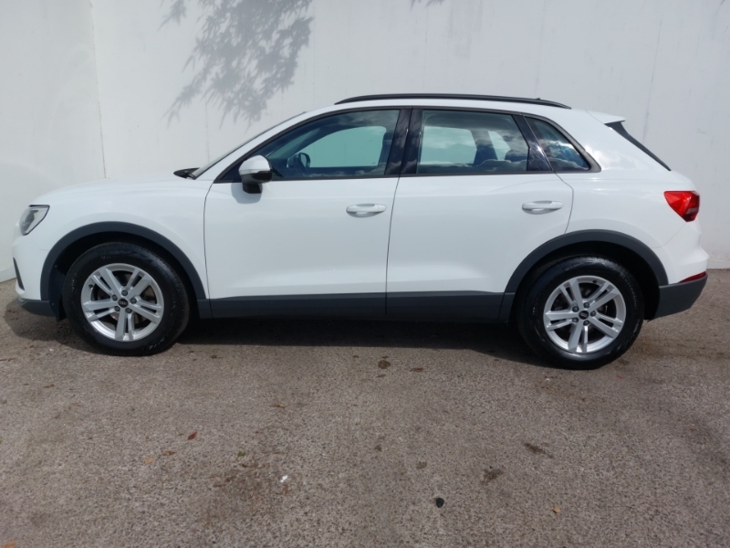 Audi Q3 35 Tdi Technik S Tronic SA22FDG White #4