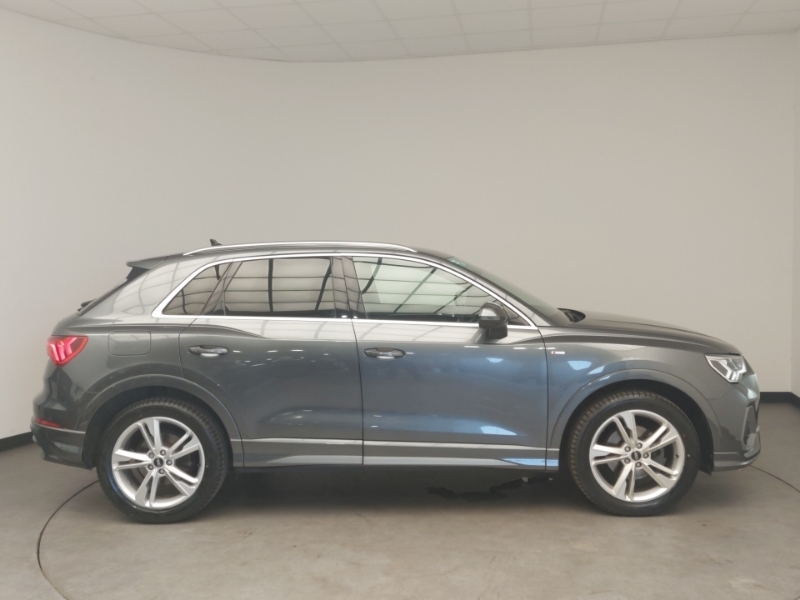 Audi Q3 35 Tfsi S Line Grey #4