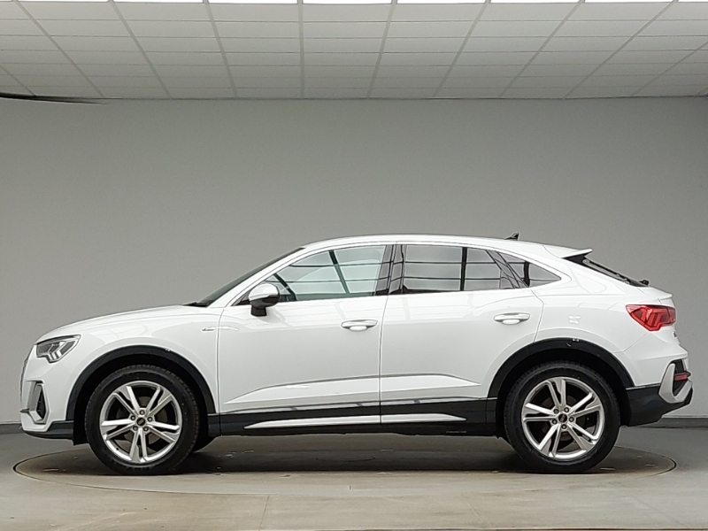 Audi Q3 35 Tfsi S Line S Tronic YV23XFU White #4
