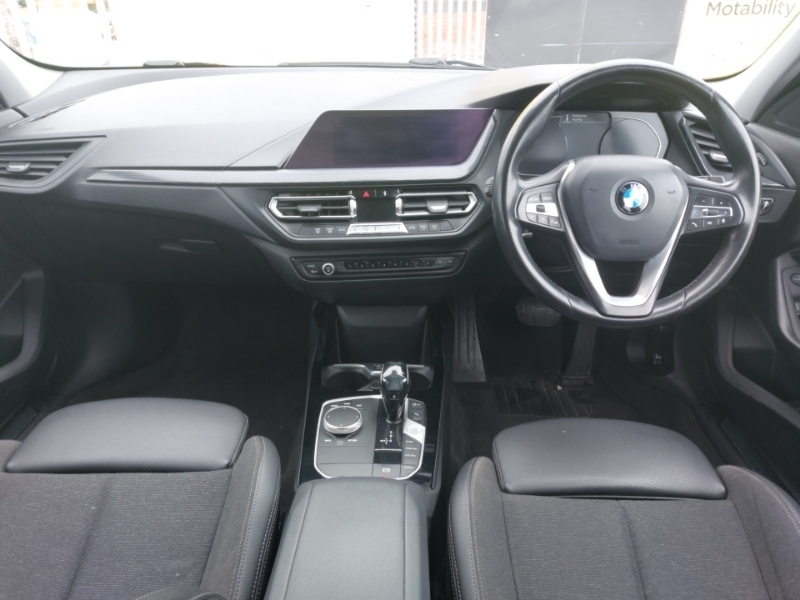 BMW 1 Series 118I Sport Step PJ20OKL White #3